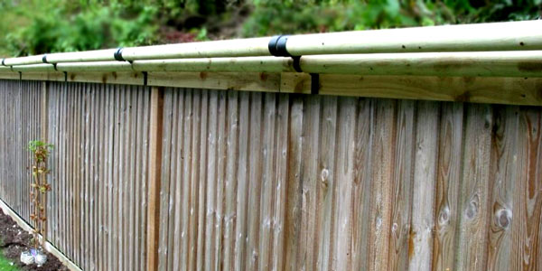An example of a fence roller