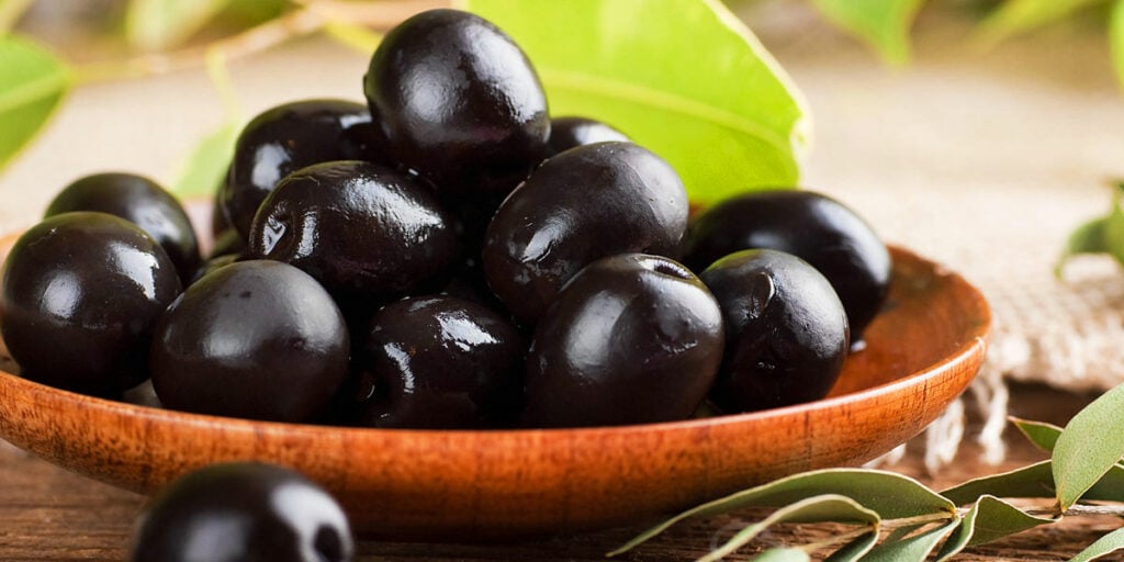 Example of a bowl of black olives